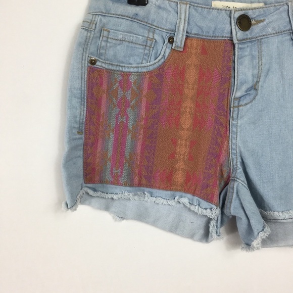tribal print studded distressed raw hem Jeans - Picture 5 of 8